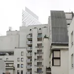 Practical In The Heart Of La Defense * Courbevoie